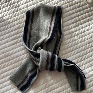 Authentic Coach 100% lambs wool scarf